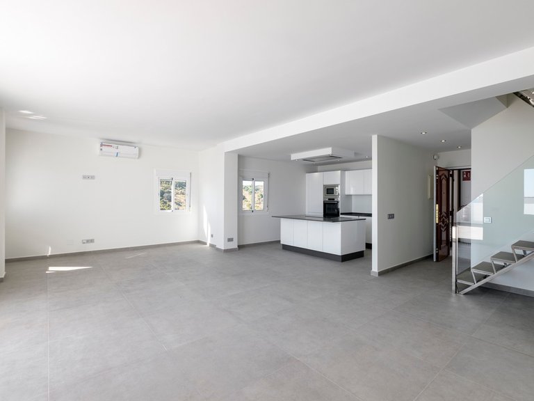 Apartment for Sale in Estepona, Malaga 7