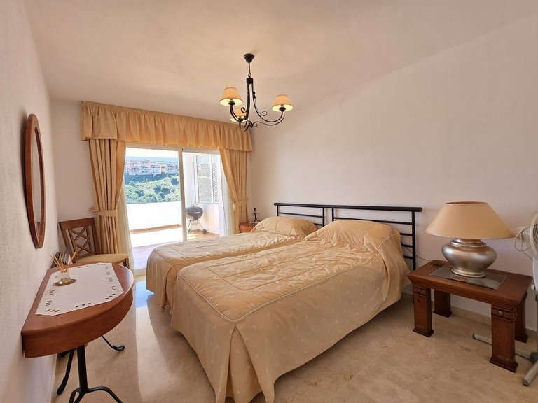 Apartment for Sale in Calahonda, Malaga 10