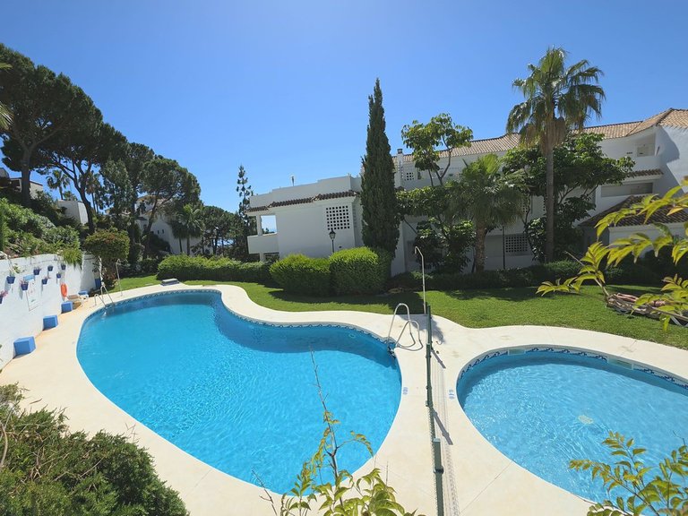 Apartment for Sale in Calahonda, Malaga 2