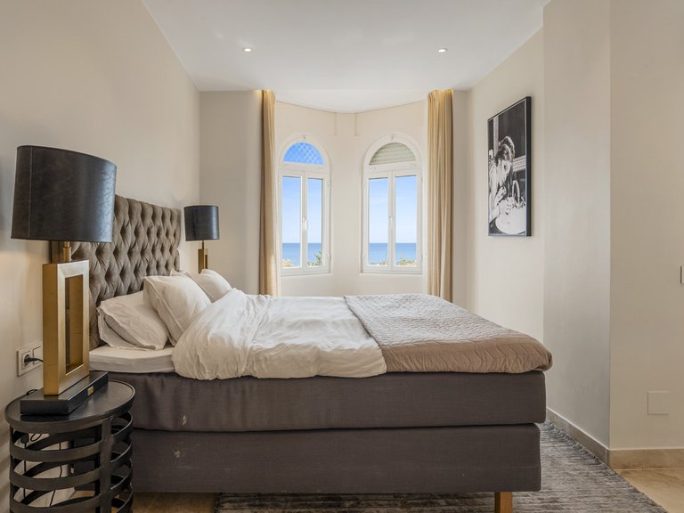 Apartment for Sale in The Golden Mile, Malaga 13