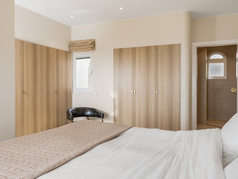 Apartment for Sale in The Golden Mile, Malaga 15