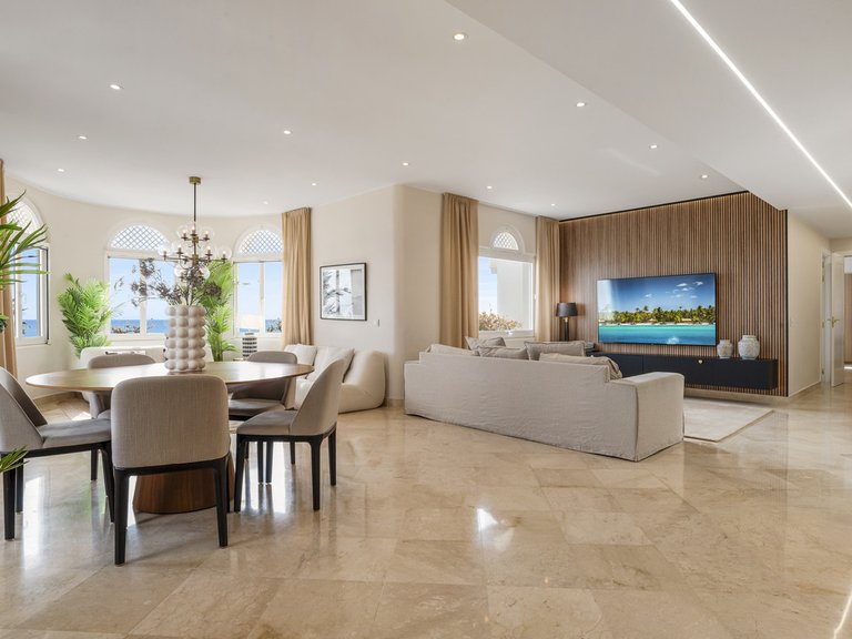 Apartment for Sale in The Golden Mile, Malaga 3