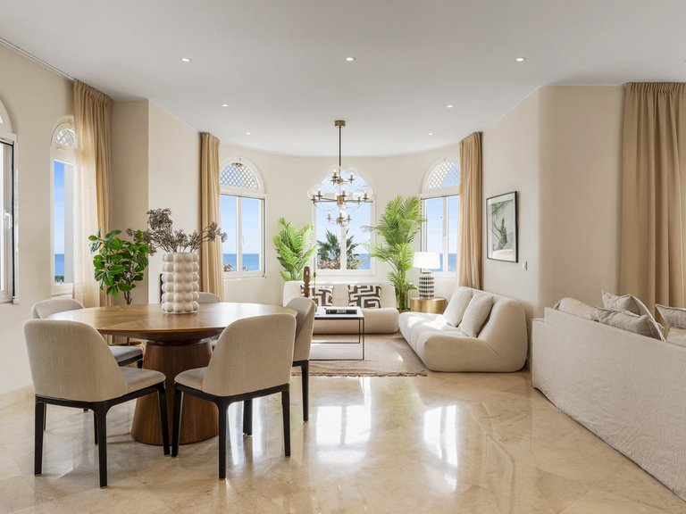 Apartment for Sale in The Golden Mile, Malaga 4