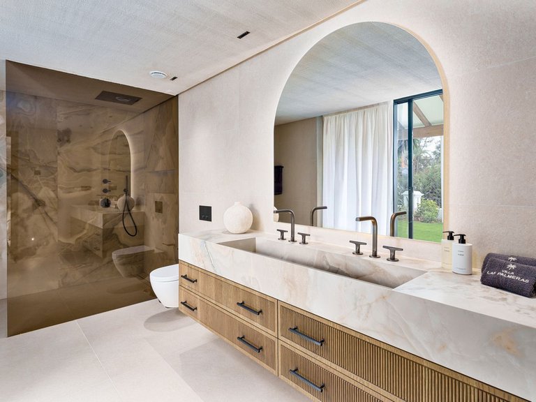 Villa for Sale in Marbella, Malaga 11
