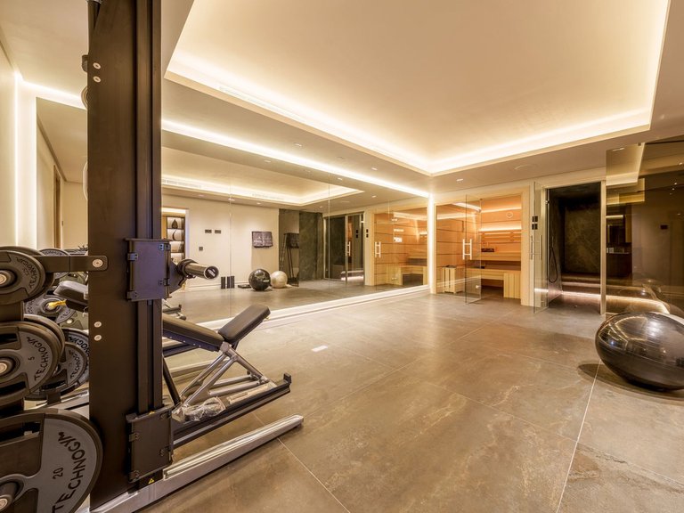 Villa for Sale in Marbella, Malaga 15