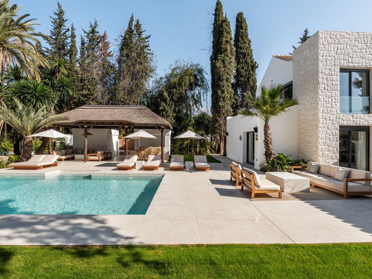 Villa for Sale in Marbella, Malaga 2