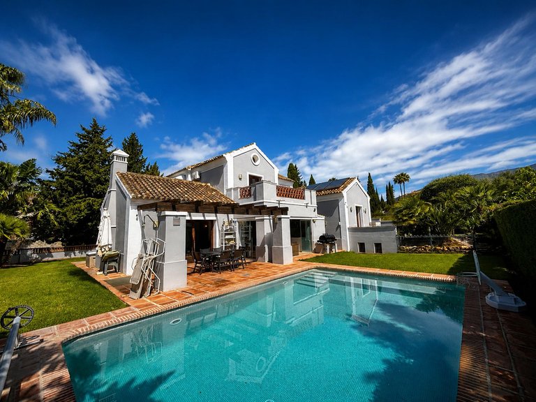 Villa for Sale in Mijas Golf, Malaga 1