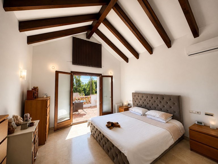 Villa for Sale in Mijas Golf, Malaga 4
