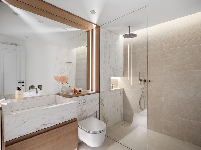 Apartment for Sale in The Golden Mile, Malaga 18