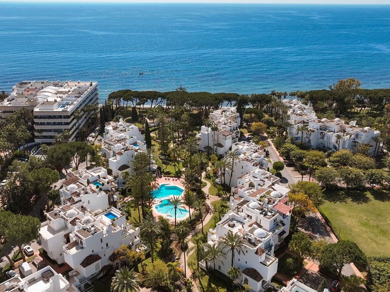 Apartment for Sale in The Golden Mile, Malaga 26