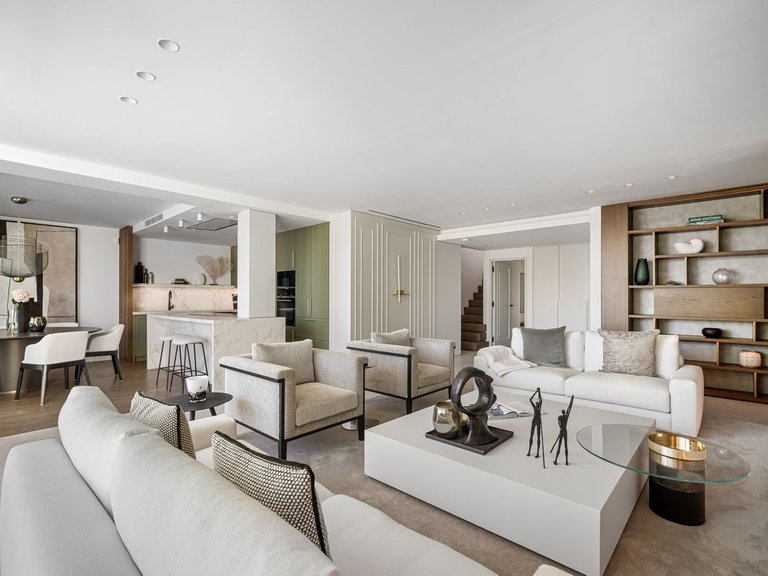 Apartment for Sale in The Golden Mile, Malaga 6