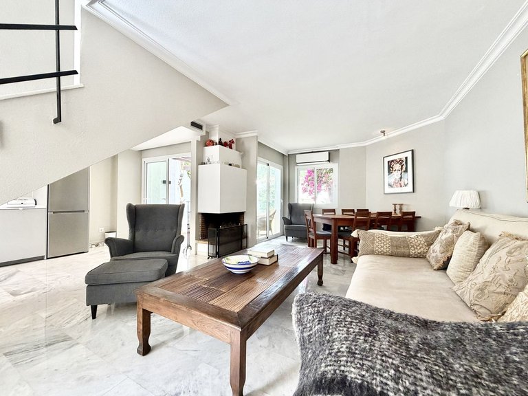 Villa for Sale in Nueva Andalucía, Malaga 12