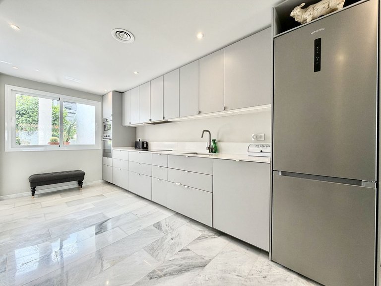 Villa for Sale in Nueva Andalucía, Malaga 13