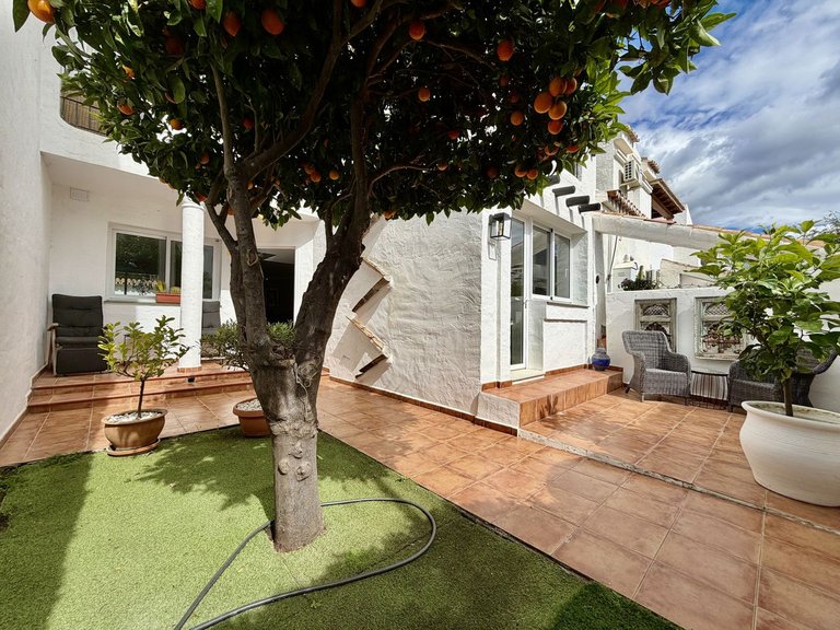 Villa for Sale in Nueva Andalucía, Malaga 16