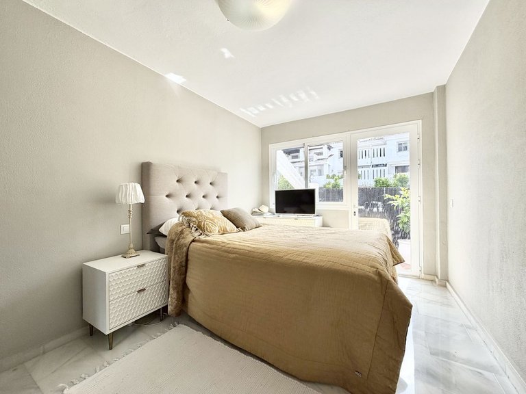 Villa for Sale in Nueva Andalucía, Malaga 19