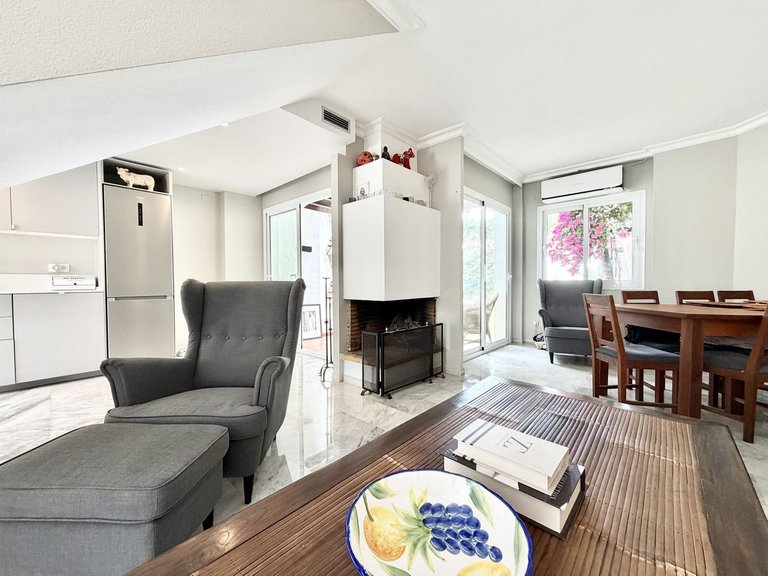 Villa for Sale in Nueva Andalucía, Malaga 2