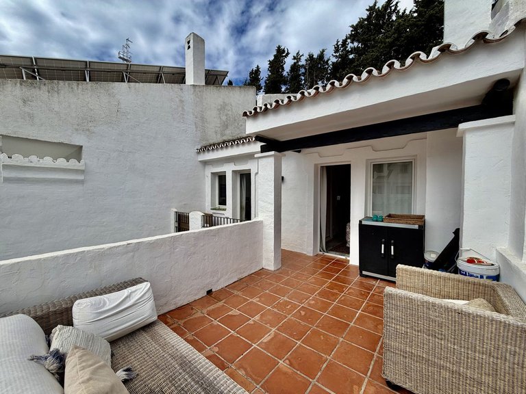 Villa for Sale in Nueva Andalucía, Malaga 27