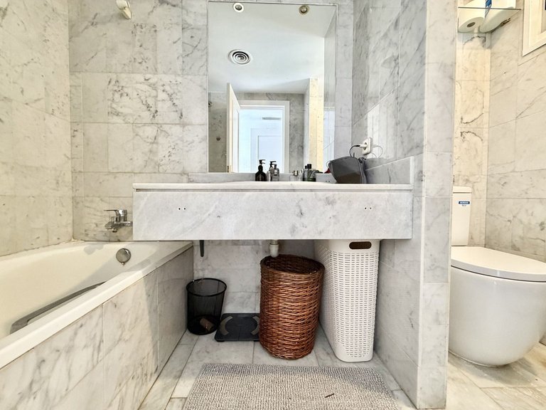 Villa for Sale in Nueva Andalucía, Malaga 30