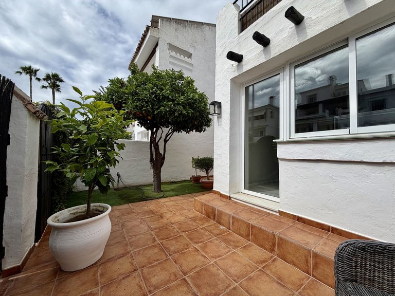 Villa for Sale in Nueva Andalucía, Malaga 31