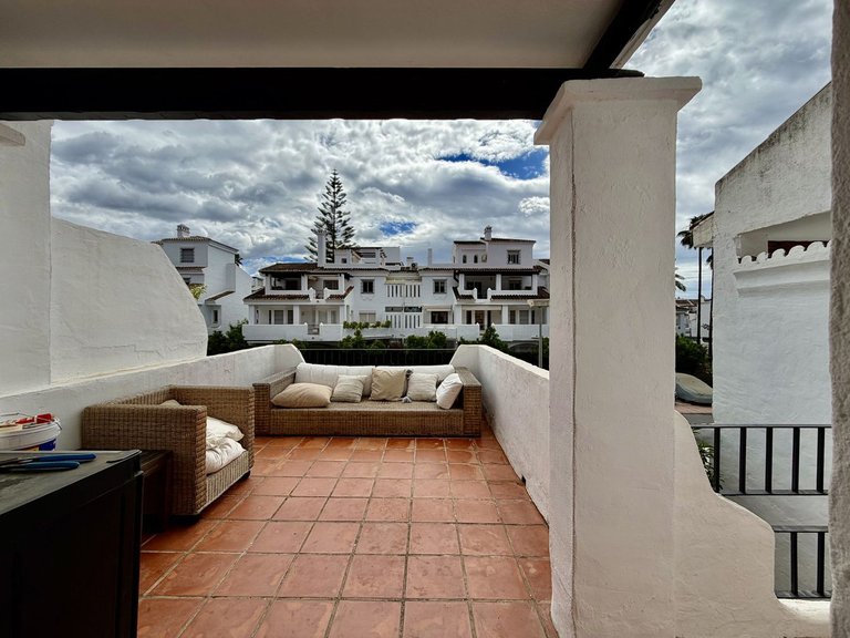 Villa for Sale in Nueva Andalucía, Malaga 32