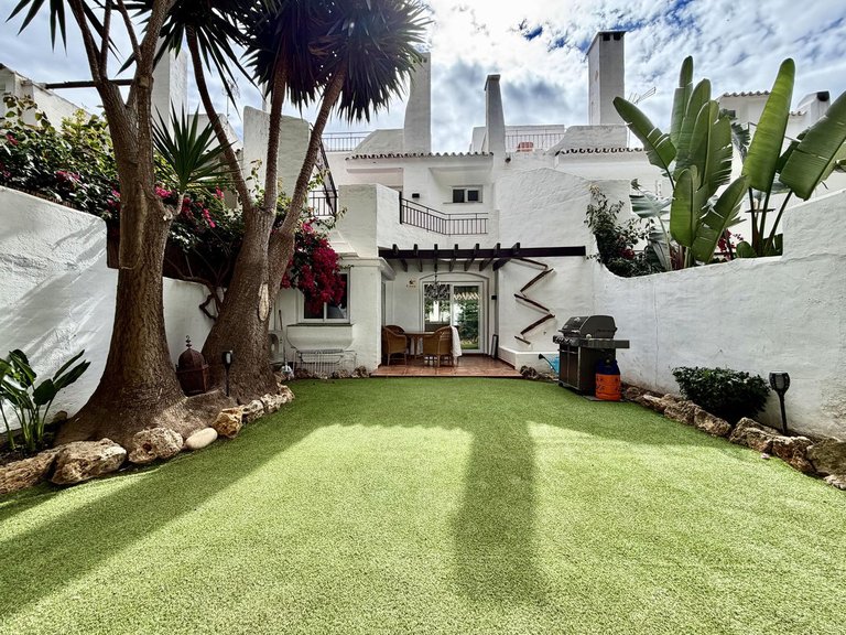 Villa for Sale in Nueva Andalucía, Malaga 8