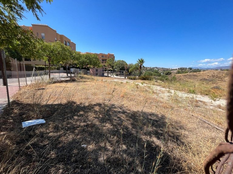 Plot for Sale in Los Pacos, Malaga 9