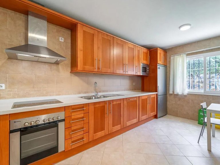 Villa for Sale in Lauro Golf, Malaga 7
