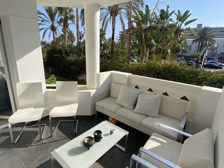 Apartment for Sale in Puerto Banús, Malaga 19