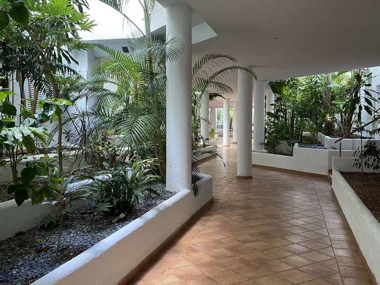 Apartment for Sale in Puerto Banús, Malaga 33