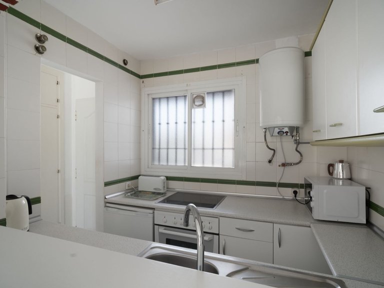 Apartment for Sale in Costa del Sol, La Carihuela, Malaga 6