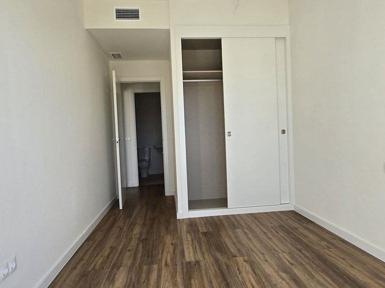 Apartment for Sale in Valle Romano, Malaga 12