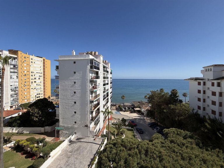 Apartment for Sale in Calahonda, Malaga 1