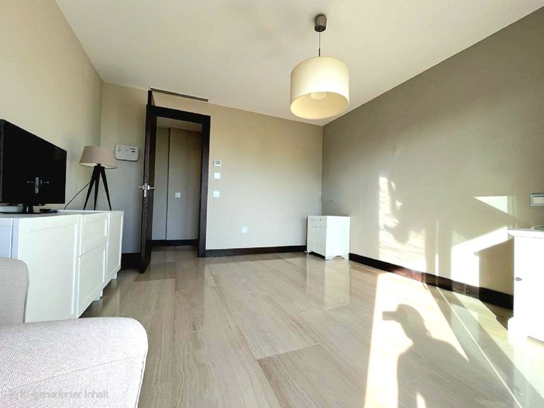 Apartment for Sale in Benahavís, Malaga 10