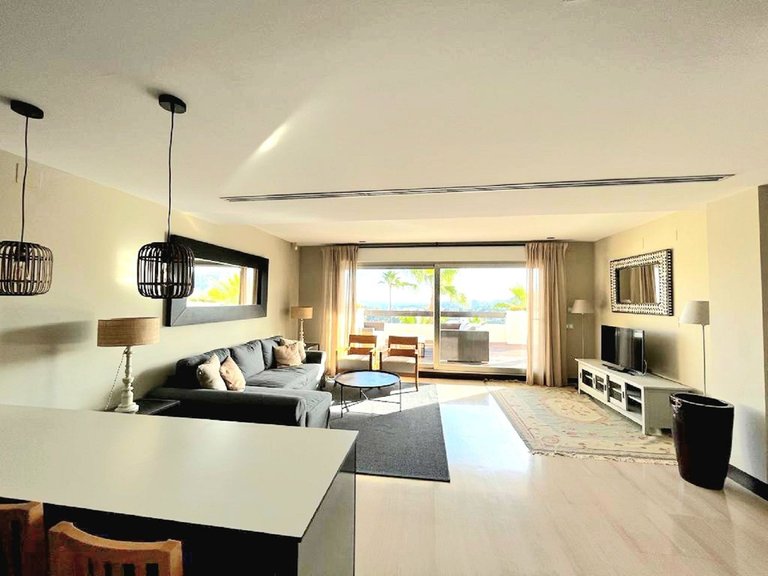 Apartment for Sale in Benahavís, Malaga 4