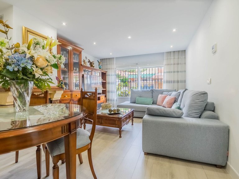 Villa for Sale in Málaga, Malaga 12