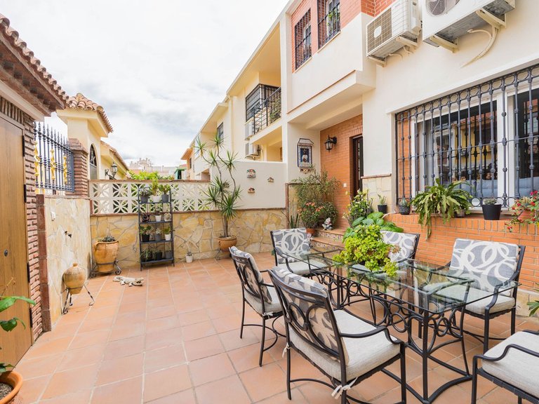 Villa for Sale in Málaga, Malaga 25