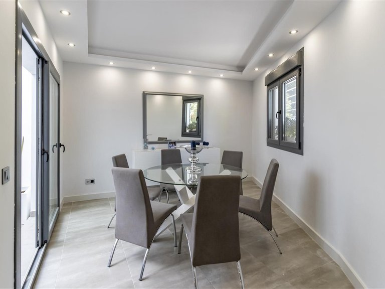 Villa for Sale in San Pedro De Alcántara, Malaga 27