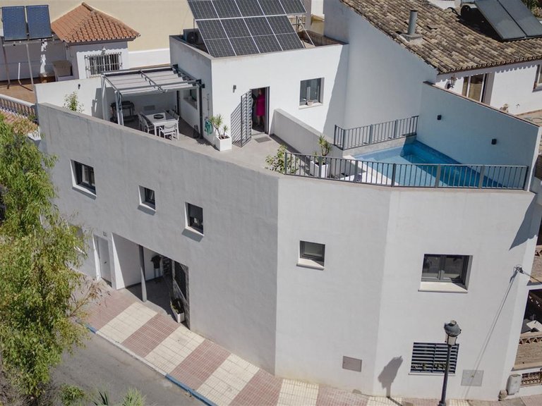 Villa for Sale in San Pedro De Alcántara, Malaga 40