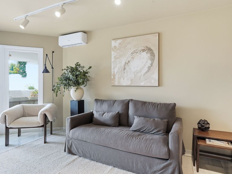 Apartment for Sale in Calahonda, Malaga 11