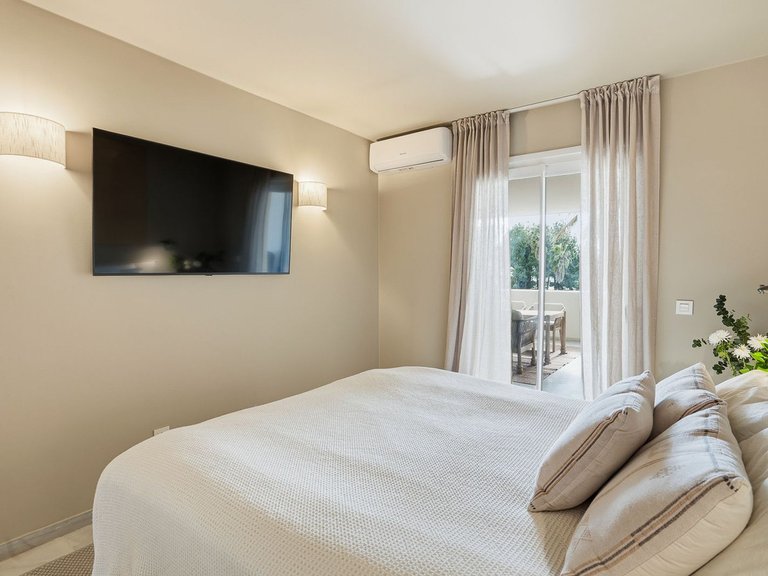 Apartment for Sale in Calahonda, Malaga 3