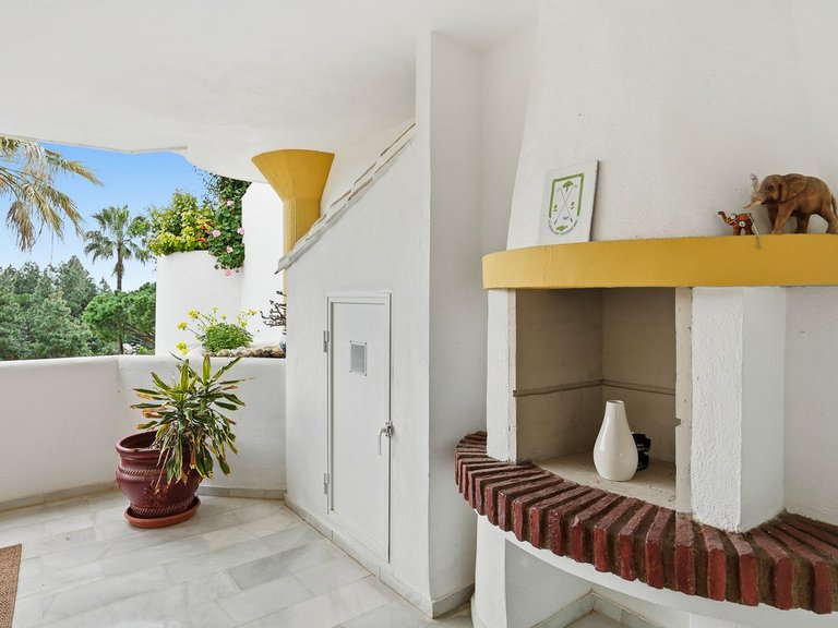 Apartment for Sale in Calahonda, Malaga 37
