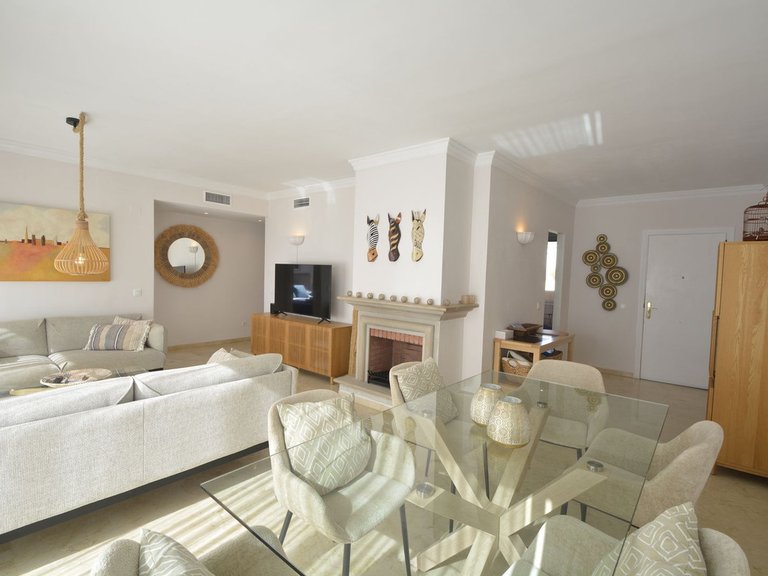 Apartment for Sale in Marbella, Malaga 15