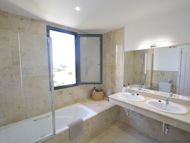 Apartment for Sale in Marbella, Malaga 21