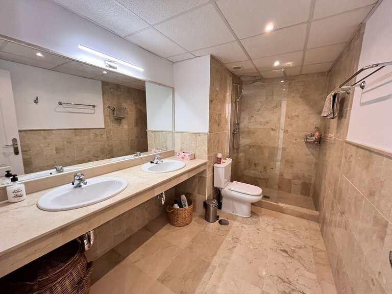 Apartment for Sale in Marbella, Malaga 33