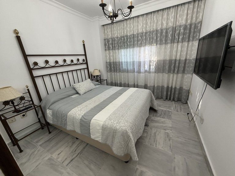 Apartment for Sale in Puerto Banús, Malaga 8