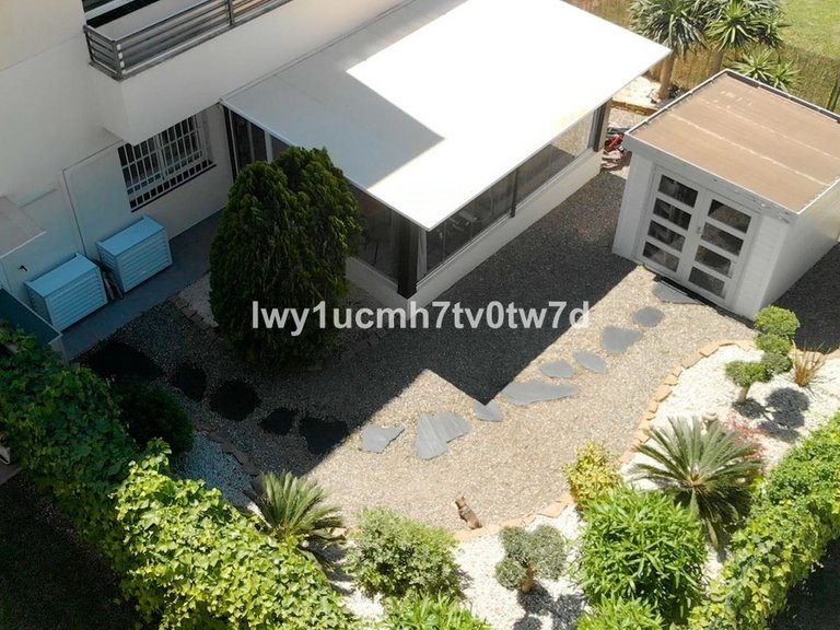 Apartment for Sale in Arroyo De La Miel, Malaga 11