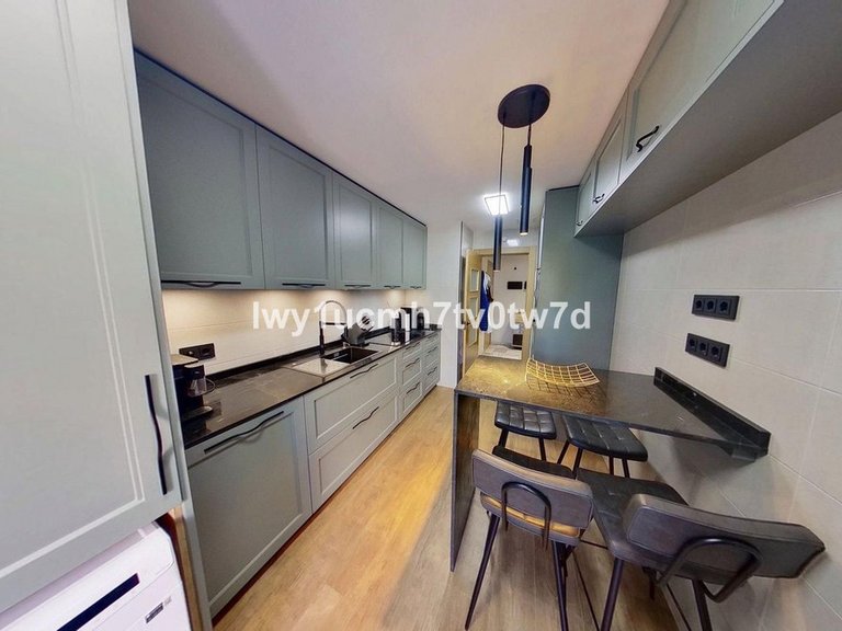 Apartment for Sale in Arroyo De La Miel, Malaga 18