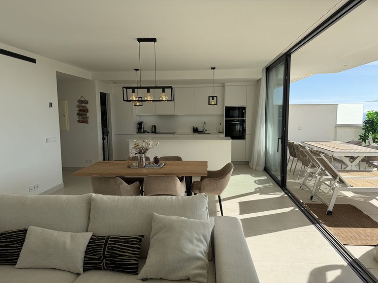 Apartment for Sale in Higueron, Malaga 11