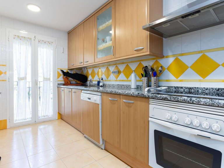 Apartment for Sale in San Pedro De Alcántara, Malaga 12