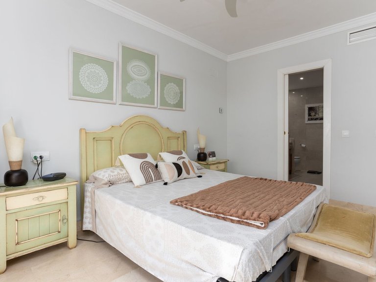 Apartment for Sale in San Pedro De Alcántara, Malaga 14